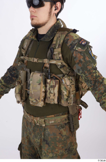 Photos Frankie Perry Army KSK Recon Germany upper body 0005.jpg